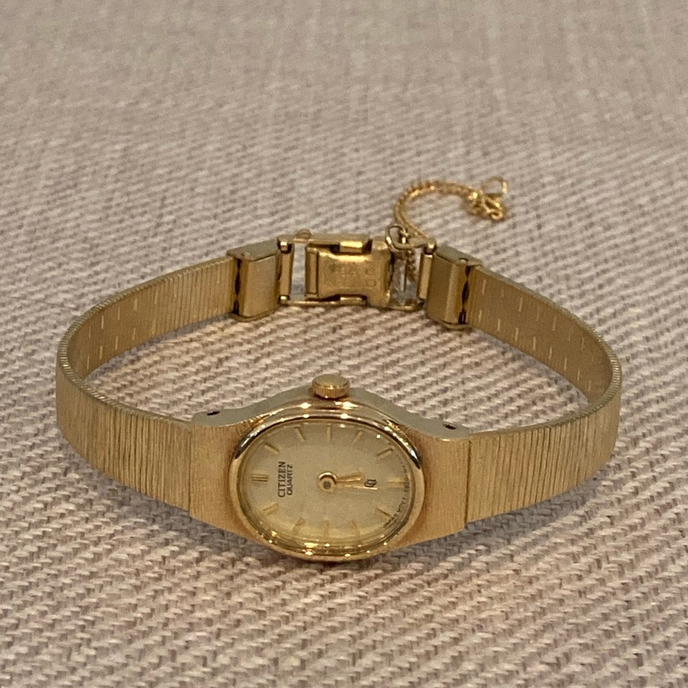 SOLD - Citizen Watch - Picture 3 of 9
